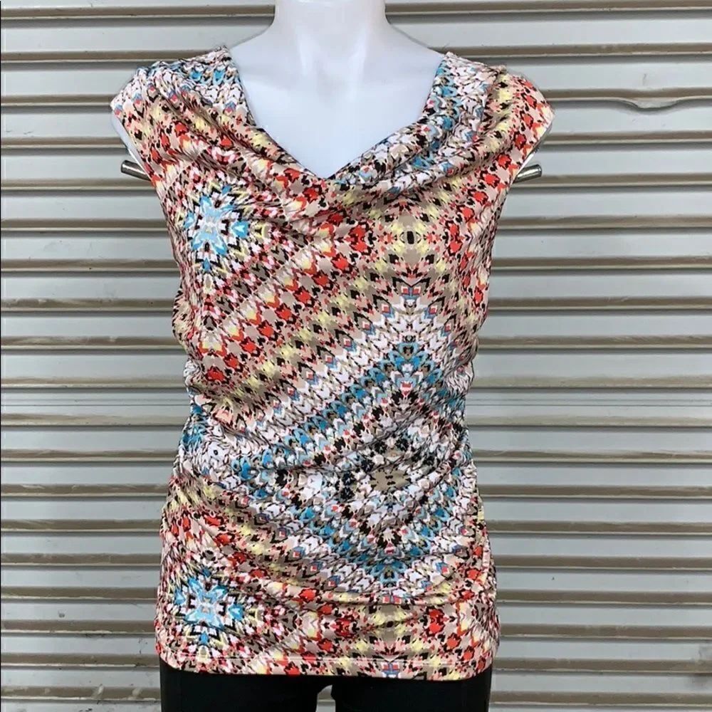 🛍️B Design size Small top - Picture 3 of 8